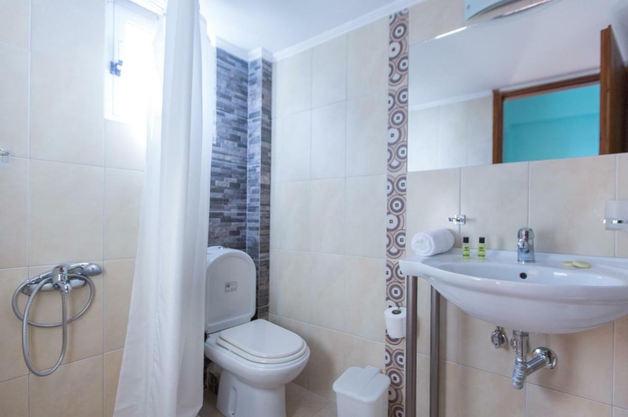 Tolon Beach Hotel Ngoại thất bức ảnh