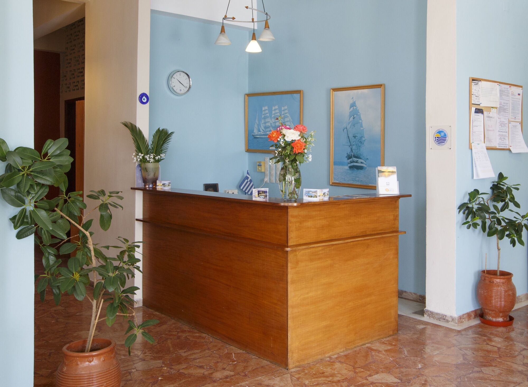 Tolon Beach Hotel Ngoại thất bức ảnh